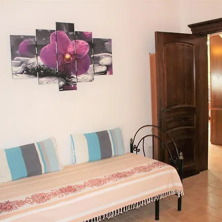 Climatizzata Con Grande Porticato Esterno Vicino Alle Spiagge Villa Torre San Giovanni Ugento